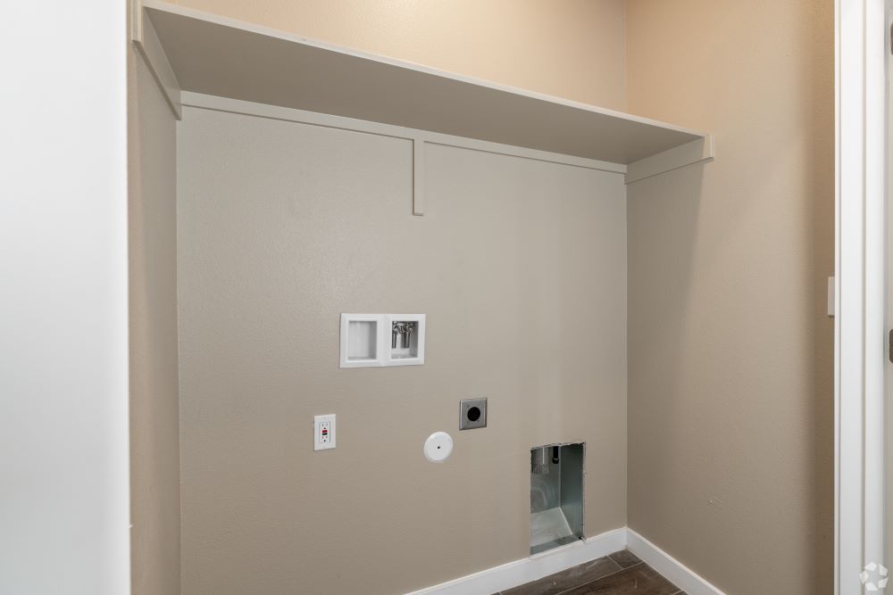 McCombs Village Thumb 12